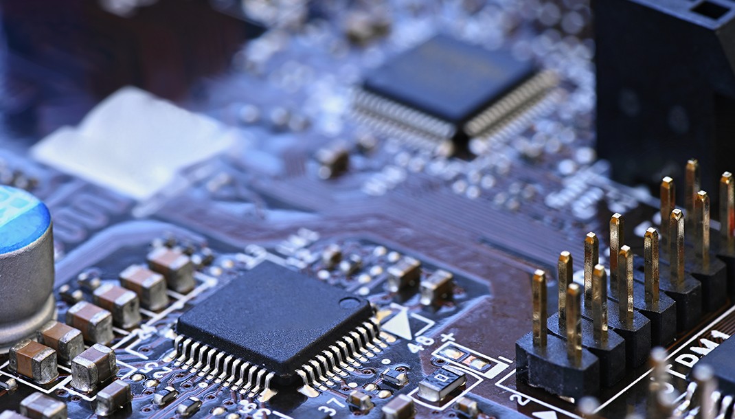 Kodukülmiku PCBA eelised